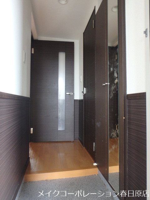 写真は同型タイプ セトルジョイ 玄関