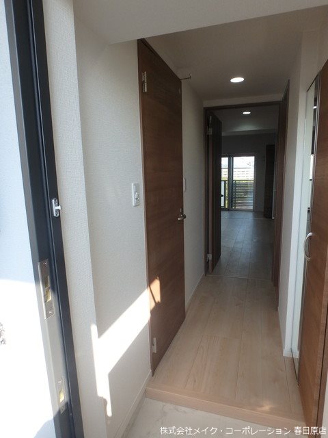 写真は同型タイプ ノア吉塚 玄関