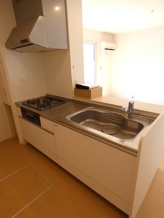 写真は同型タイプ クリスコーラ キッチン