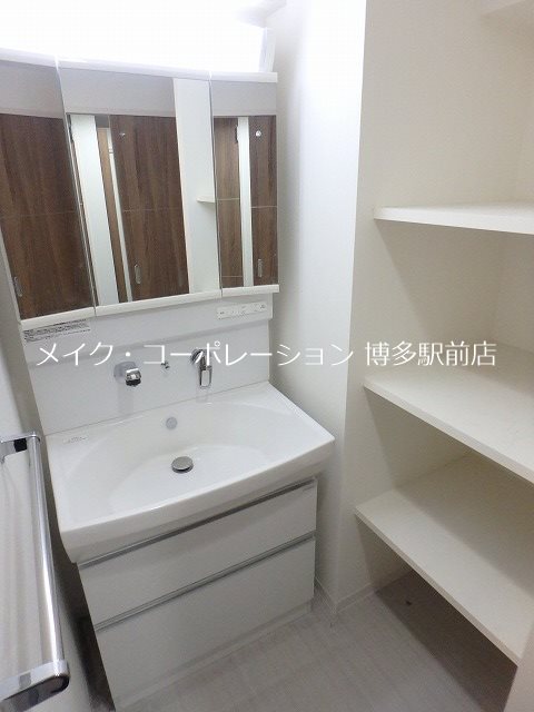 同物件、別部屋の写真です。 フロッソダリア博多駅前 その他1
