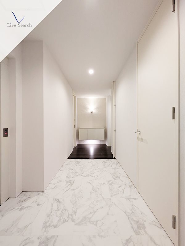 玄関 シャーメゾン浄水通り 玄関