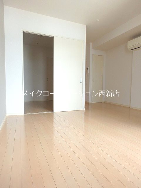 ※家具付きプランのお部屋の写真 ラクレイス西新レジデンシャルタワー リビング