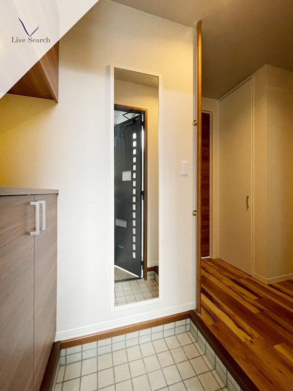 エクセラン国分Ⅱ C棟 玄関