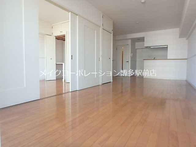 リバティ天神南 リビング