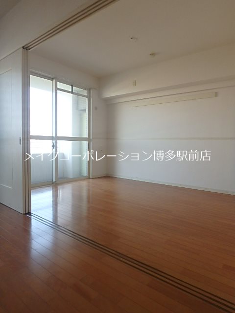 リバティ天神南 ベッドルーム