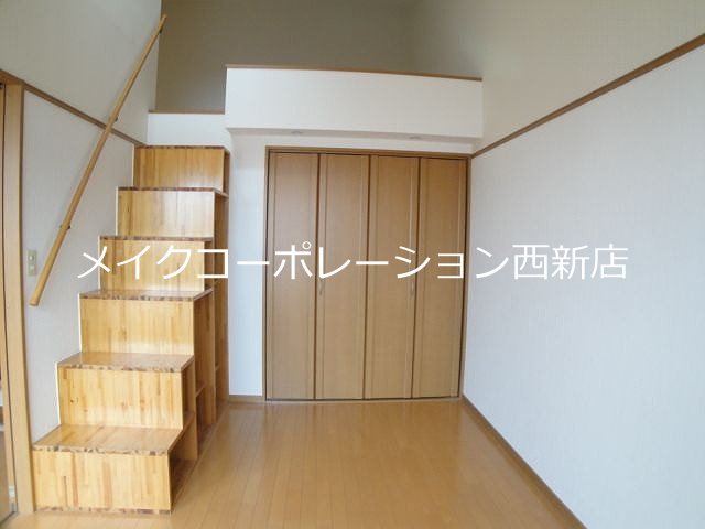 ベッドルーム ウィンザー荒江Ⅰ ベッドルーム