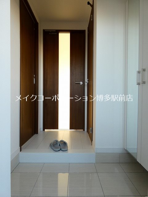 LIBTH竹下 玄関