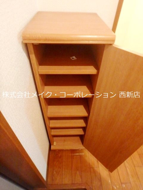 玄関 グランスク原~ネット無料~ 玄関