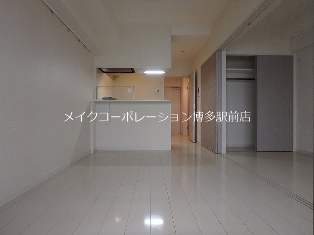 リビング ラファセベルシード博多 リビング