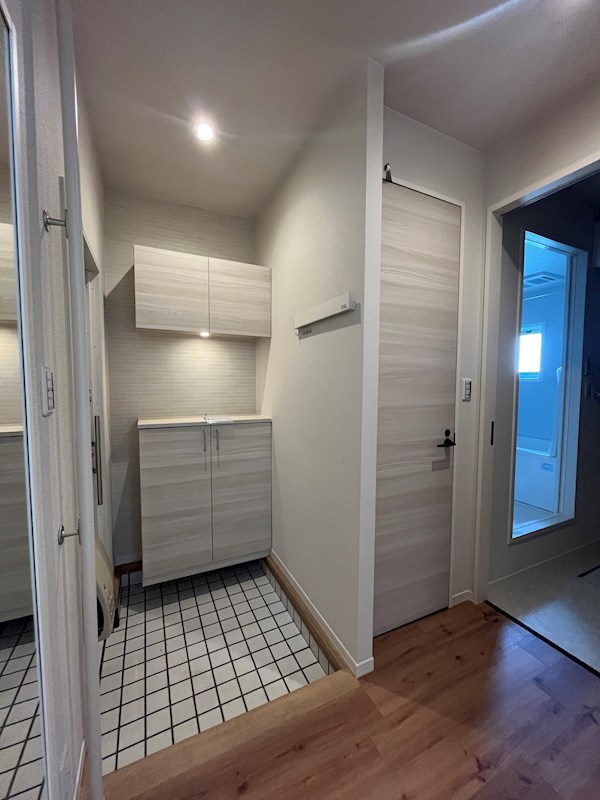 プリモキミB棟Re 玄関