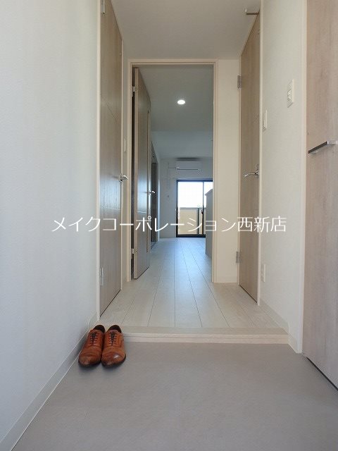 ヴィッラ アプリーレ西新南 玄関