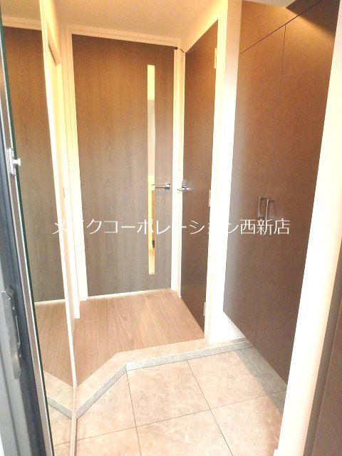 エンクレスト姪浜 玄関