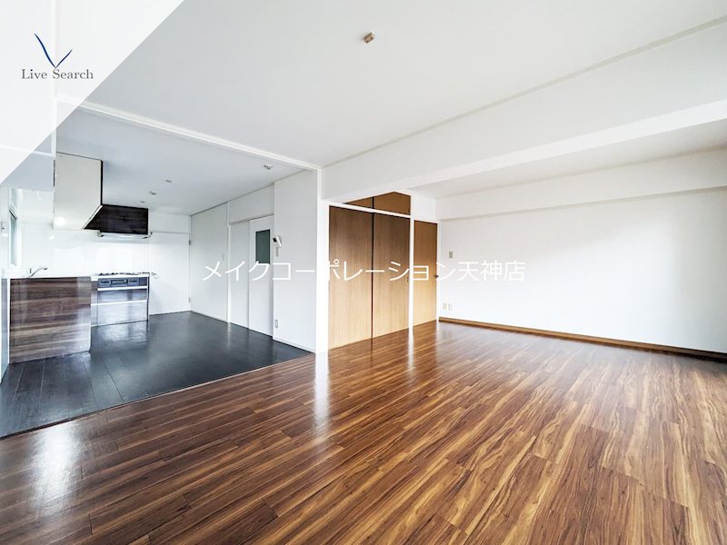 WEST HILLS TENJIN リビング