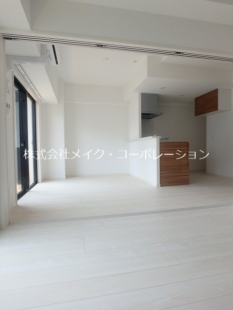 リビング CREST西新 リビング