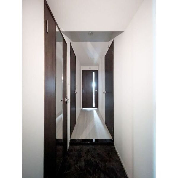 Q-STAGE姪浜 玄関