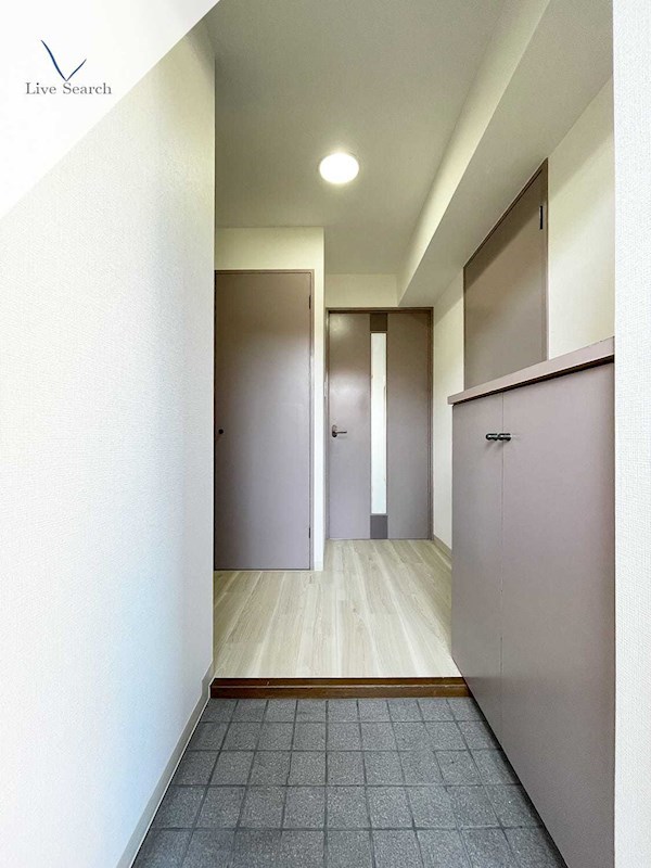 プレザント博多南 玄関