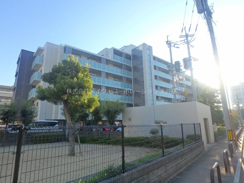 アプリークス百道浜 外観