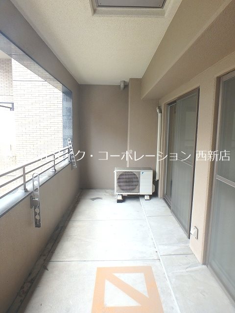 アヴァンセーヌ西新 ベランダ
