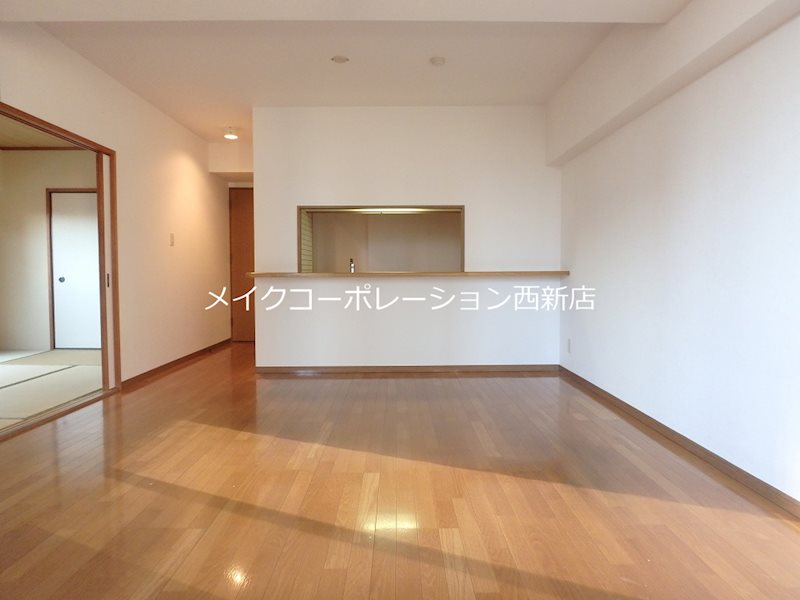 リビング エルガーラ入江 リビング