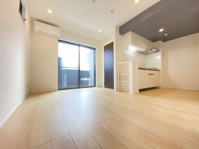 写真は同型タイプ La Pace 博多南 リビング