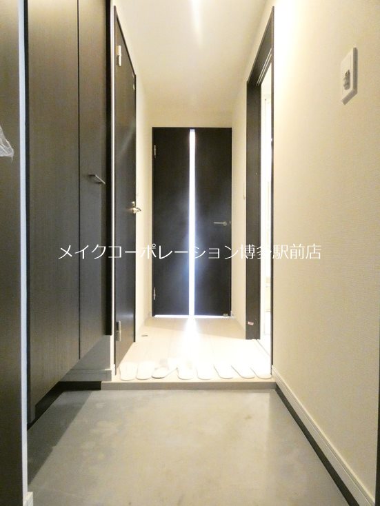 ※入居中の為別部屋写真使用現状優先 エアポート博多ワード 玄関