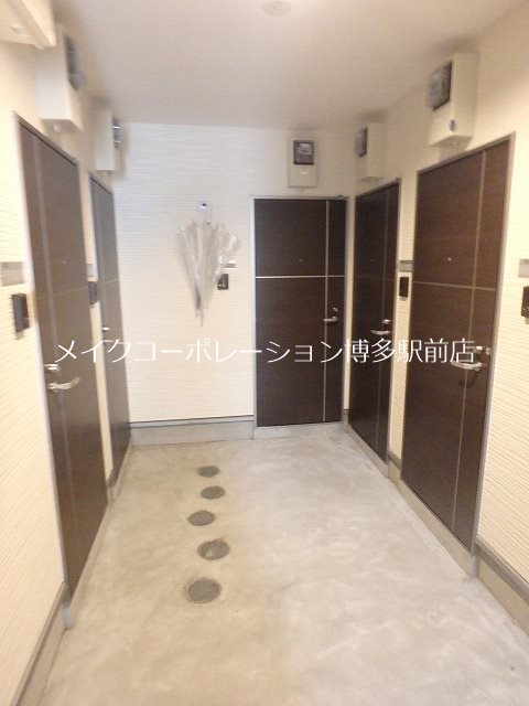 スタート博多 玄関