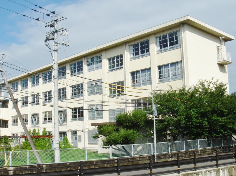 メゾン・ド・グレース 小学校