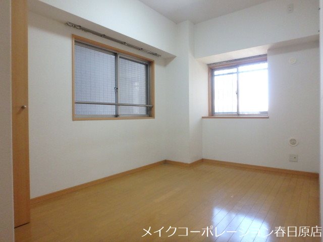 写真は同型タイプ グランパ藤永田 ベッドルーム