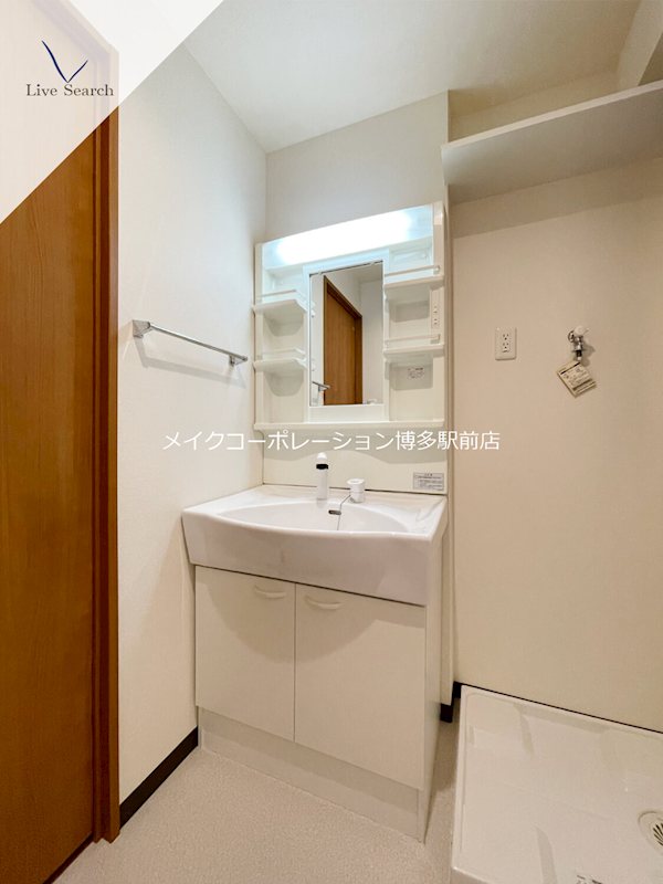 ADONIS COURT その他1