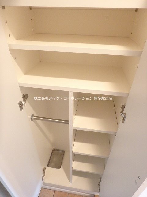 サヴォイブロードストリート 玄関
