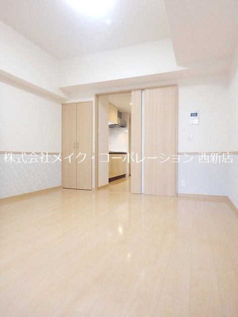 キルンズ西新~ネット無料~ リビング