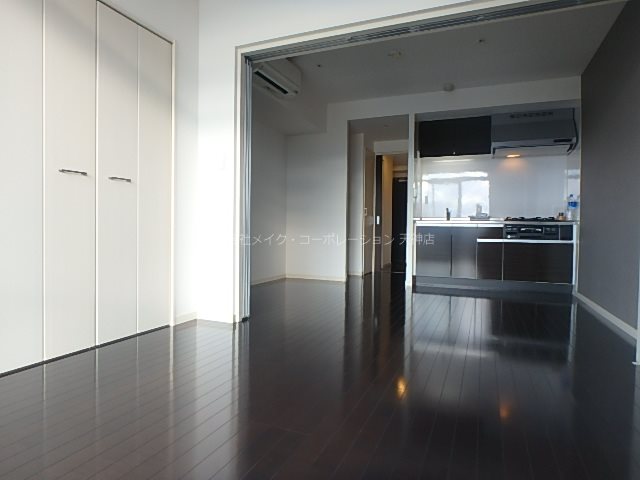 ラクレイス西新レジデンシャルタワー リビング