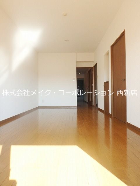 プリムヴェール愛宕 リビング