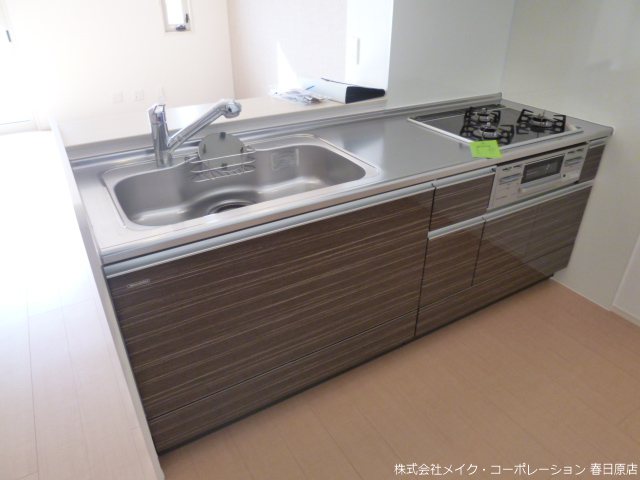 写真は同型タイプ リヴェール花畑Ⅱ キッチン