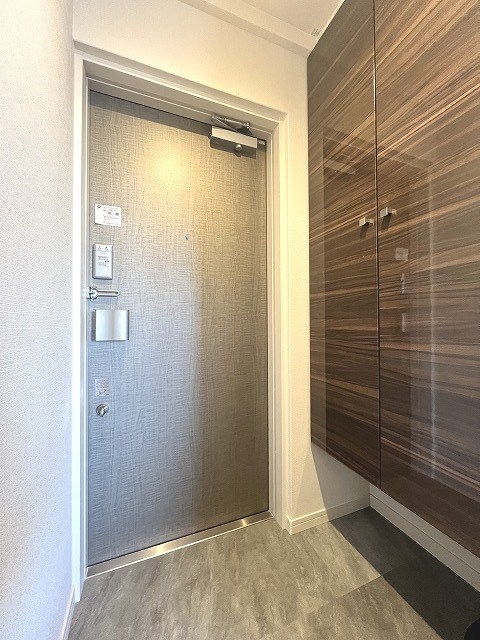 D-room gracious平尾 玄関