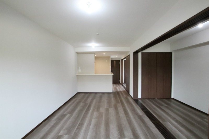 リファレンスリバービュー室見 リビング