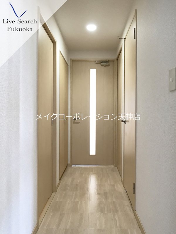 サンクス渡辺通  玄関