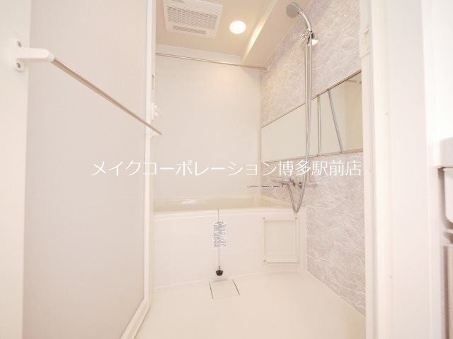 ヴィラージュ県庁前参番館 風呂画像