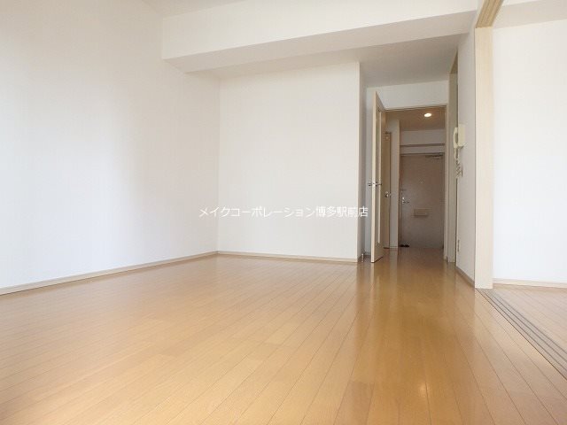 エトゥール博多駅前 リビング