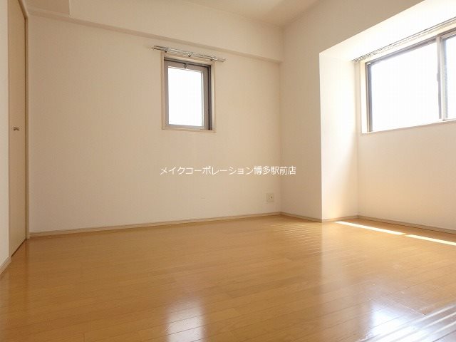 エトゥール博多駅前 ベッドルーム