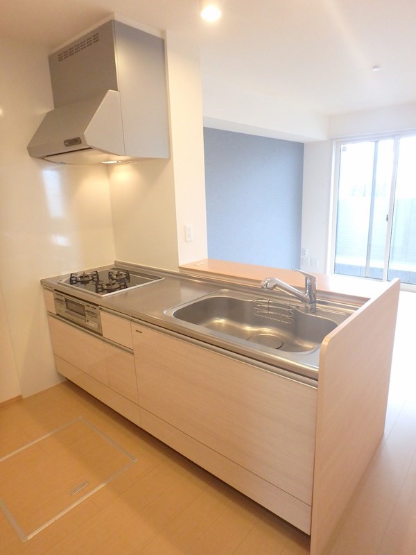 写真は同型タイプ ブラン春日 キッチン