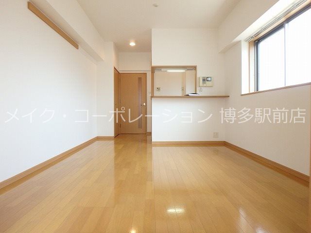 ヴォーヌンク祇園 リビング