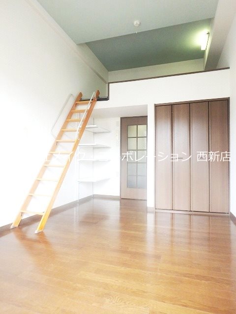 ウェステリア歯科大前 リビング