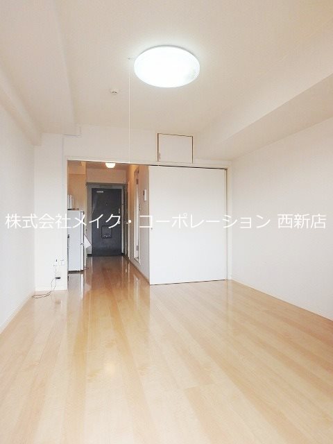 ベッドルーム ホワイトマンション西新 ベッドルーム