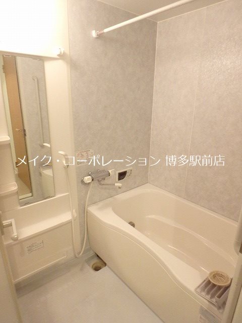 シャーメゾンステージ博多 風呂画像