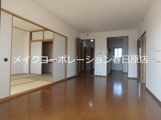 ハイネス博多南 リビング