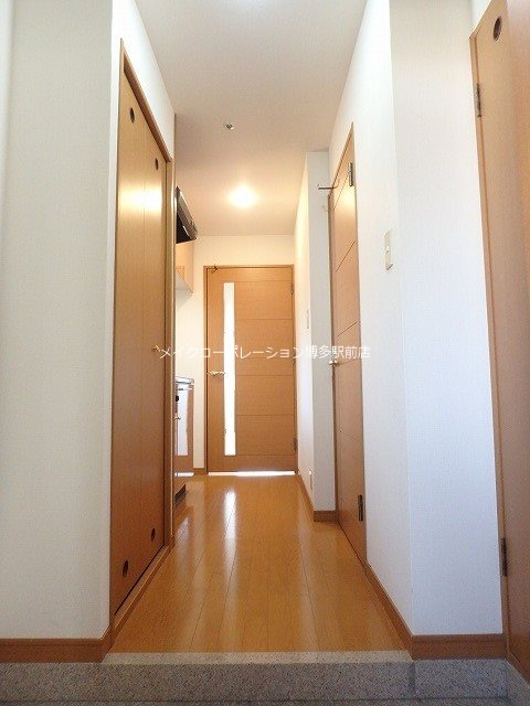同物件別部屋引用・現状優先です。 ピュアドーム博多エッセンシア 玄関