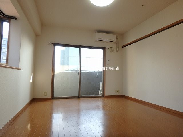 同物件別部屋引用・現状優先です。 ピュアドーム博多エッセンシア ベッドルーム