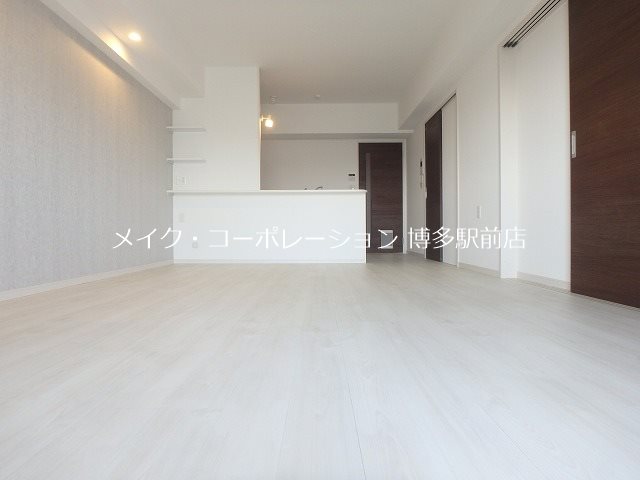 ラ・シルフィード博多駅南 リビング