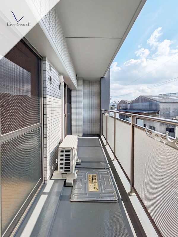 写真は同型タイプ エルシエル ベランダ